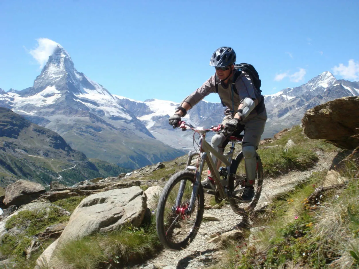 Biking in Switzerland: Scenic Routes and Mountain Trails