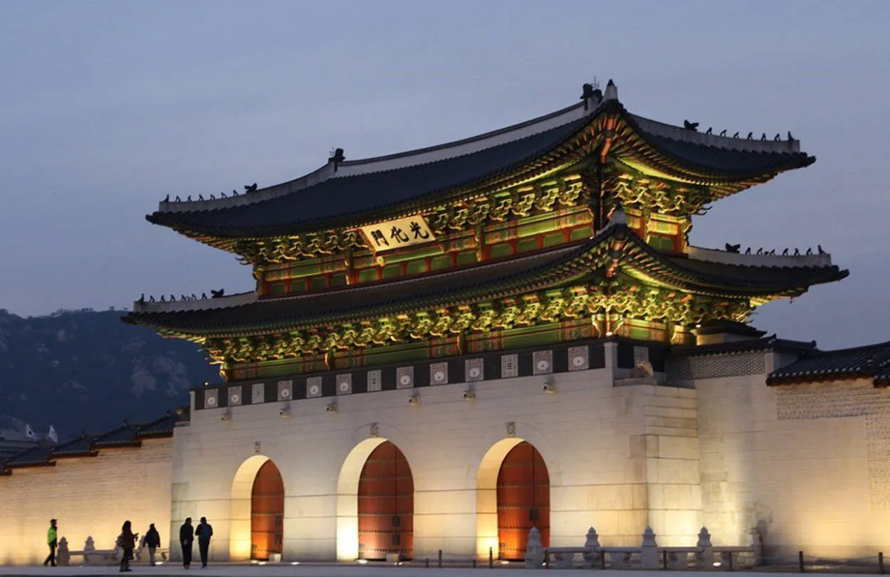 Korean Palaces and Temples: Architectural Marvels and History