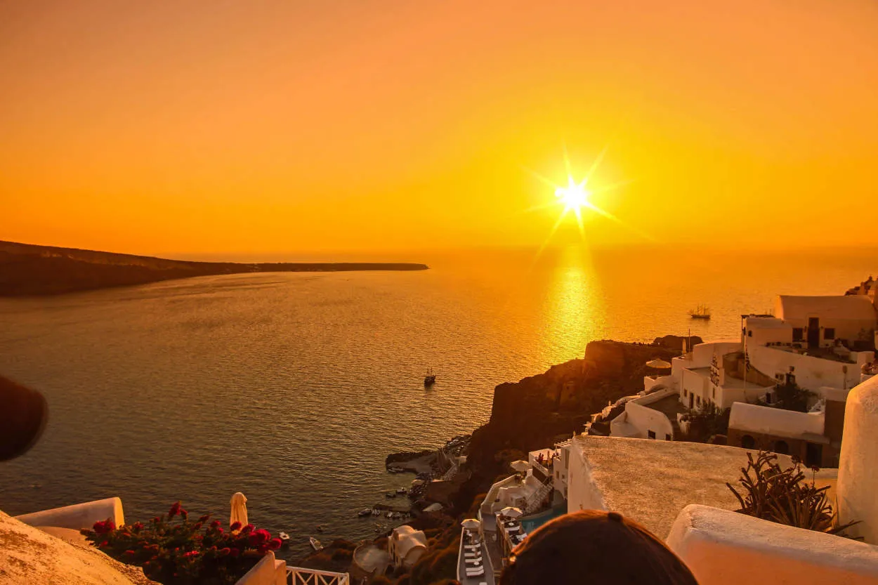 Santorini's Sunset Views: A Greek Island Paradise