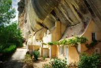 The Dordogne Region: Prehistoric Wonders and Scenic Landscapes