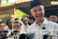 Cerita Mengharukan: Ganjar Menyimpan Harapan Salaman dengan Gus Dur Tapi Tak Tercapai