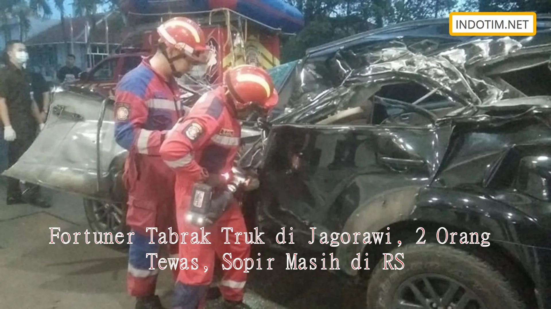 Fortuner Tabrak Truk di Jagorawi, 2 Orang Tewas, Sopir Masih di RS