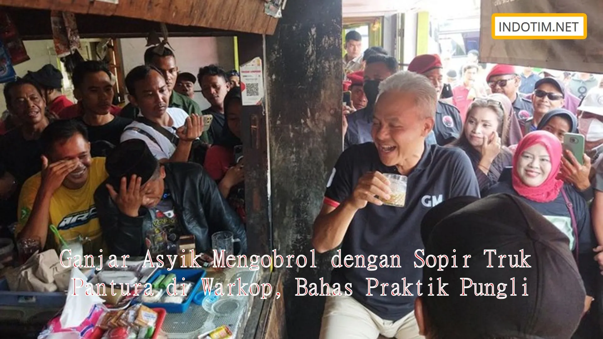 Ganjar Asyik Mengobrol dengan Sopir Truk Pantura di Warkop, Bahas Praktik Pungli