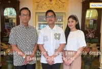 Kata Sultan soal Pose Tangan saat Foto dengan Kaesang Coded Capres