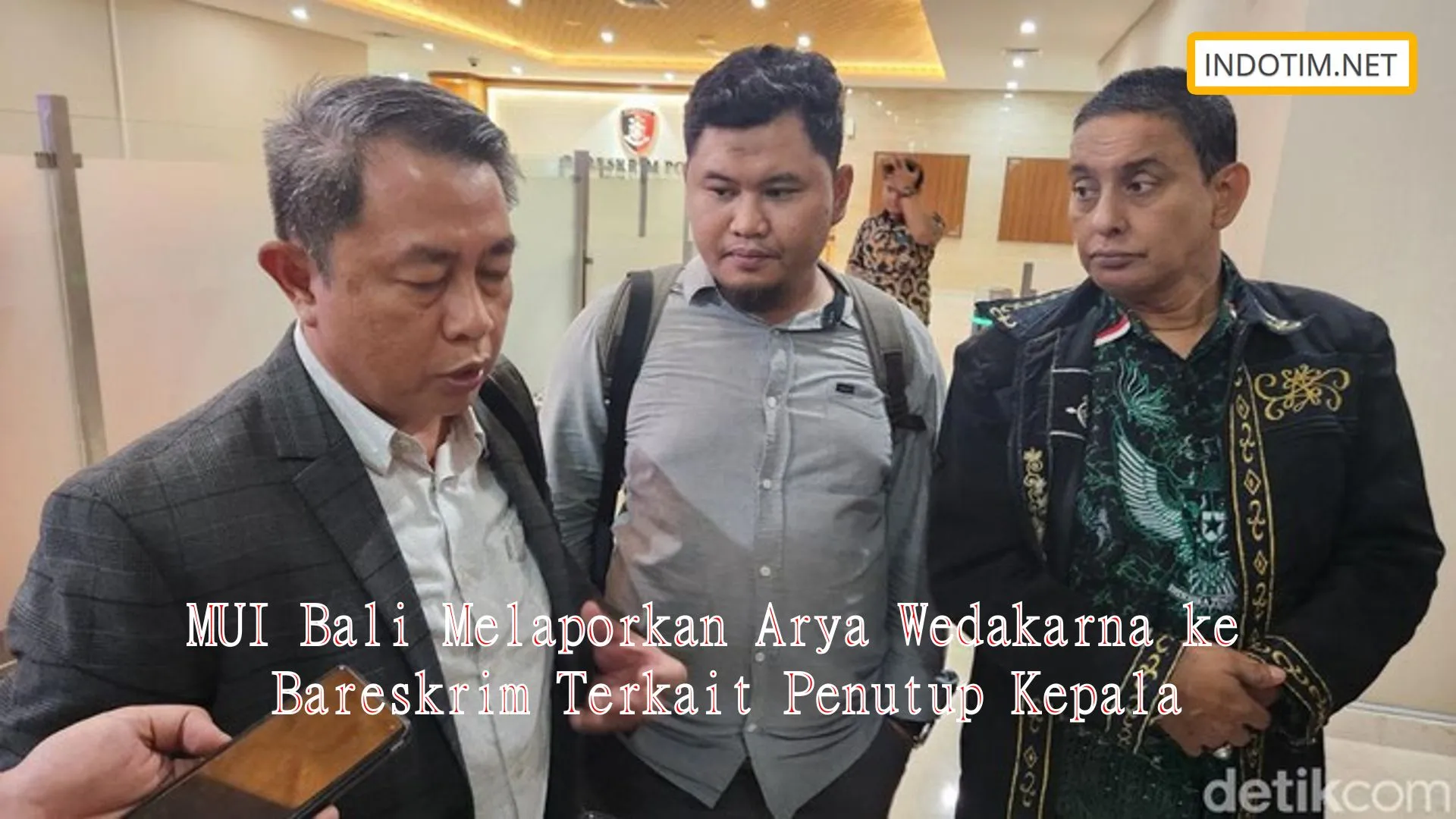 MUI Bali Melaporkan Arya Wedakarna ke Bareskrim Terkait Penutup Kepala