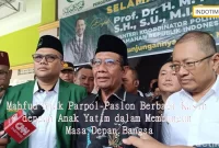 Mahfud Ajak Parpol-Paslon Berbagi Kasih dengan Anak Yatim dalam Membangun Masa Depan Bangsa