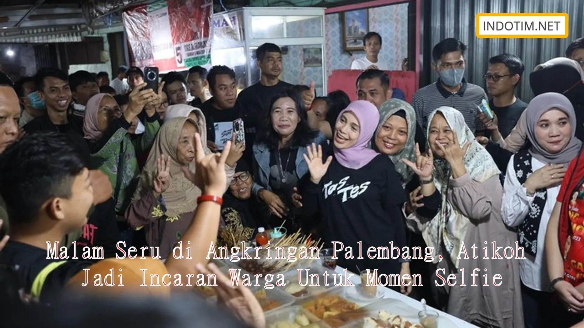 Malam Seru di Angkringan Palembang, Atikoh Jadi Incaran Warga Untuk Momen Selfie