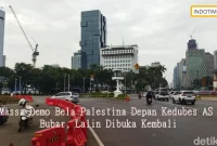 Massa Demo Bela Palestina Depan Kedubes AS Bubar, Lalin Dibuka Kembali