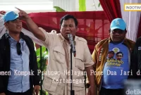Momen Kompak Prabowo-Nelayan Pose Dua Jari di Kertanegara