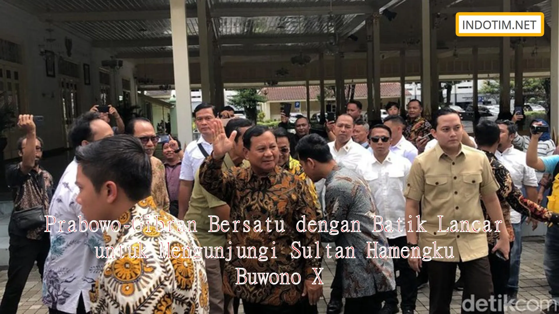 Prabowo-Gibran Bersatu dengan Batik Lancar untuk Mengunjungi Sultan Hamengku Buwono X
