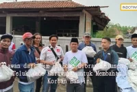 Relawan dari Tim Prabowo-Gibran Meluncur ke Telukjambe Karawang untuk Membantu Korban Banjir