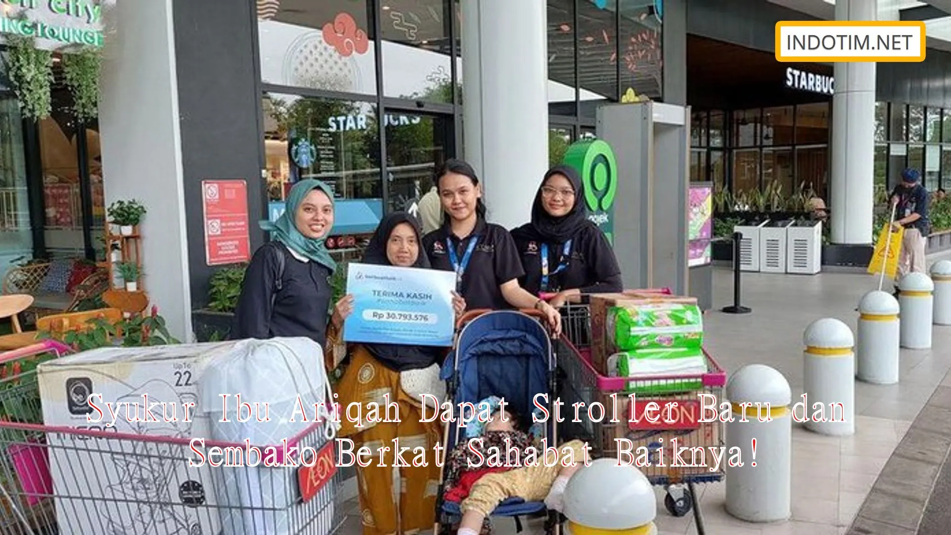 Syukur Ibu Ariqah Dapat Stroller Baru dan Sembako Berkat Sahabat Baiknya!