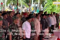 Tiba di Bangkalan, Prabowo Disambut Ramah oleh Emil Dardak dan Pakde Karwo