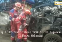 Tragis! Fortuner Tabrak Truk di Tol Jagorawi, 2 Nyawa Melayang