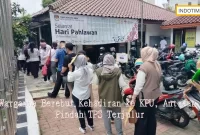 Warganya Berebut Kehadiran ke KPU, Antrean Pindah TPS Terjulur