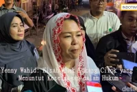 Yenny Wahid: Kisah Anak Tukang Cilok yang Menuntut Kesetaraan dalam Hukum