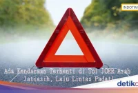 Ada Kendaraan Terhenti di Tol JORR Arah Jatiasih, Lalu Lintas Padat!