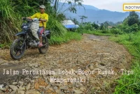 Jalan Perbatasan Lebak-Bogor Rusak, Tips Memperbaiki!