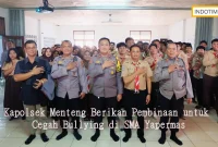 Kapolsek Menteng Berikan Pembinaan untuk Cegah Bullying di SMA Yapermas