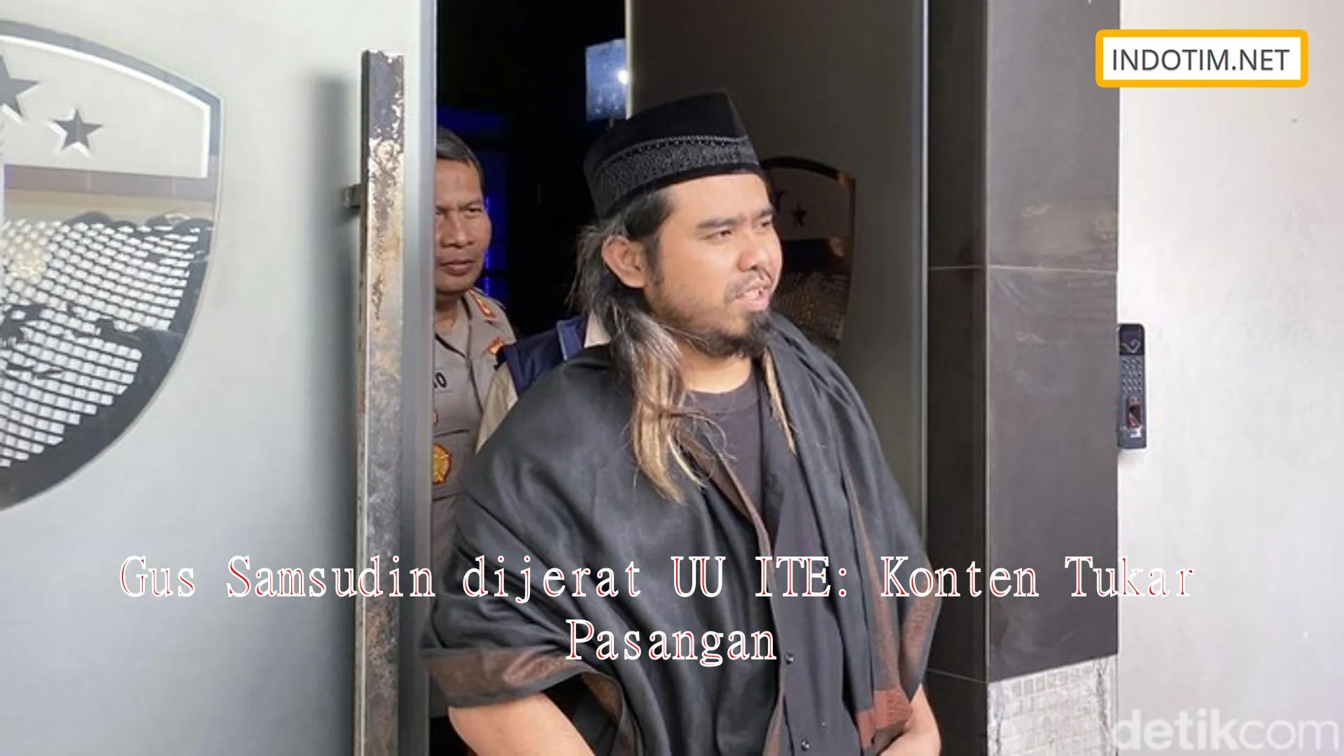 Gus Samsudin dijerat UU ITE: Konten Tukar Pasangan