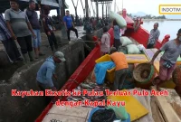 Kayuhan Eksotis ke Pulau Terluar Pulo Aceh dengan Kapal Kayu