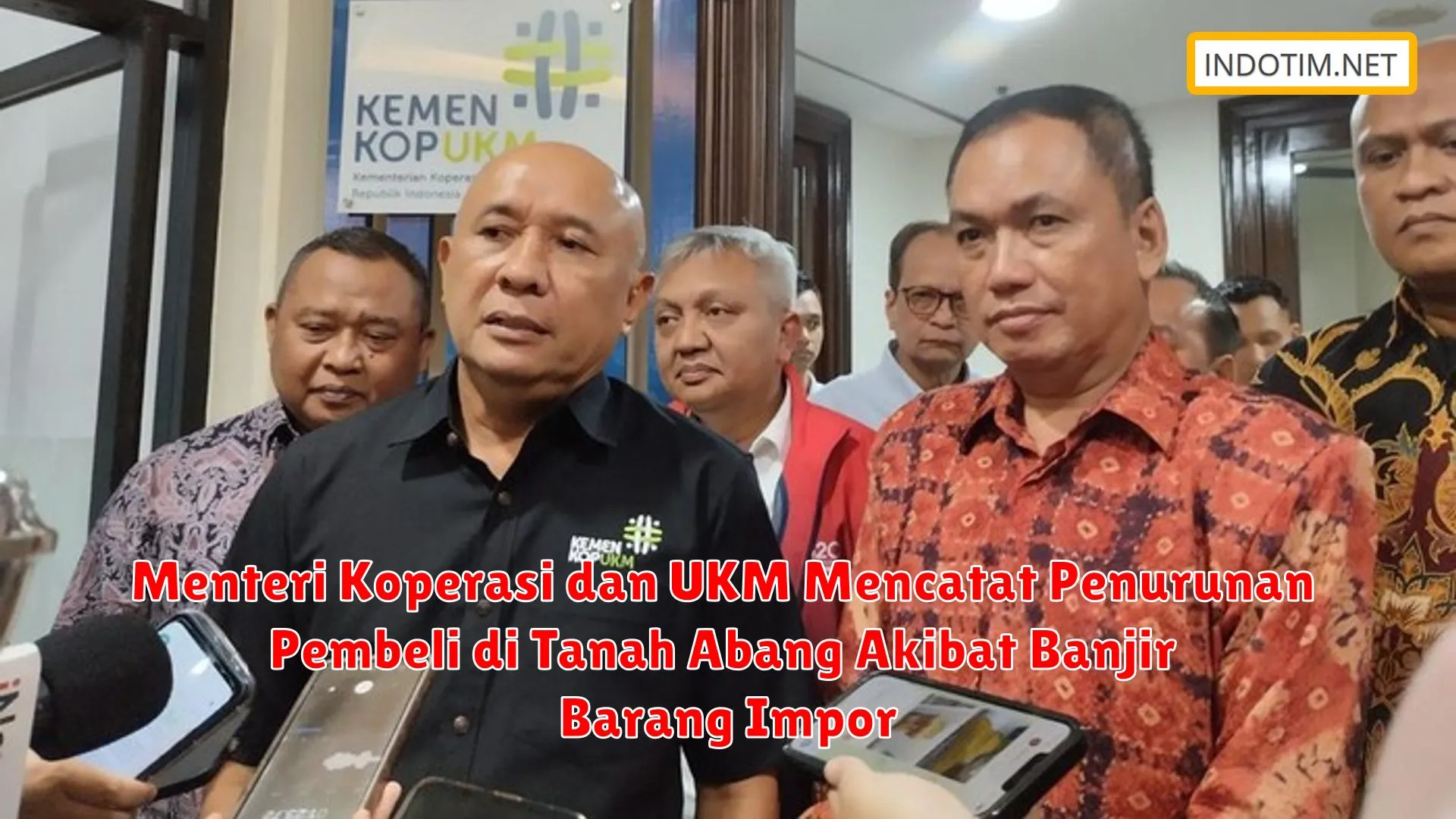 Menteri Koperasi dan UKM Mencatat Penurunan Pembeli di Tanah Abang Akibat Banjir Barang Impor