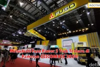 Mitsubishi Fuso Pamer 5 Truk Terbaru di Pameran GIICOMVEC 2024!