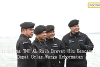Panglima TNI AL Raih Brevet Hiu Kencana, Dapat Gelar Warga Kehormatan
