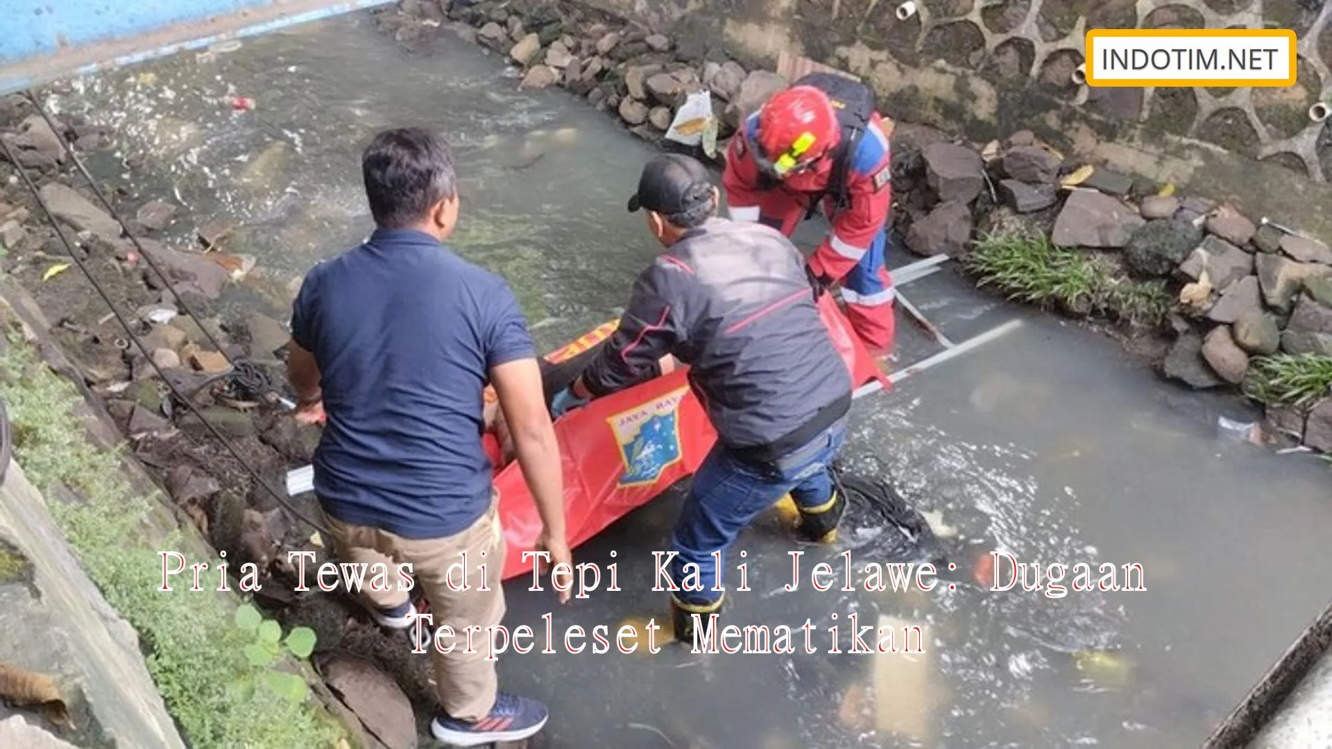 Pria Tewas di Tepi Kali Jelawe: Dugaan Terpeleset Mematikan